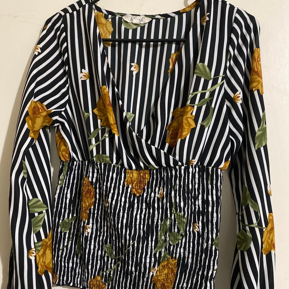 Floral print blouse